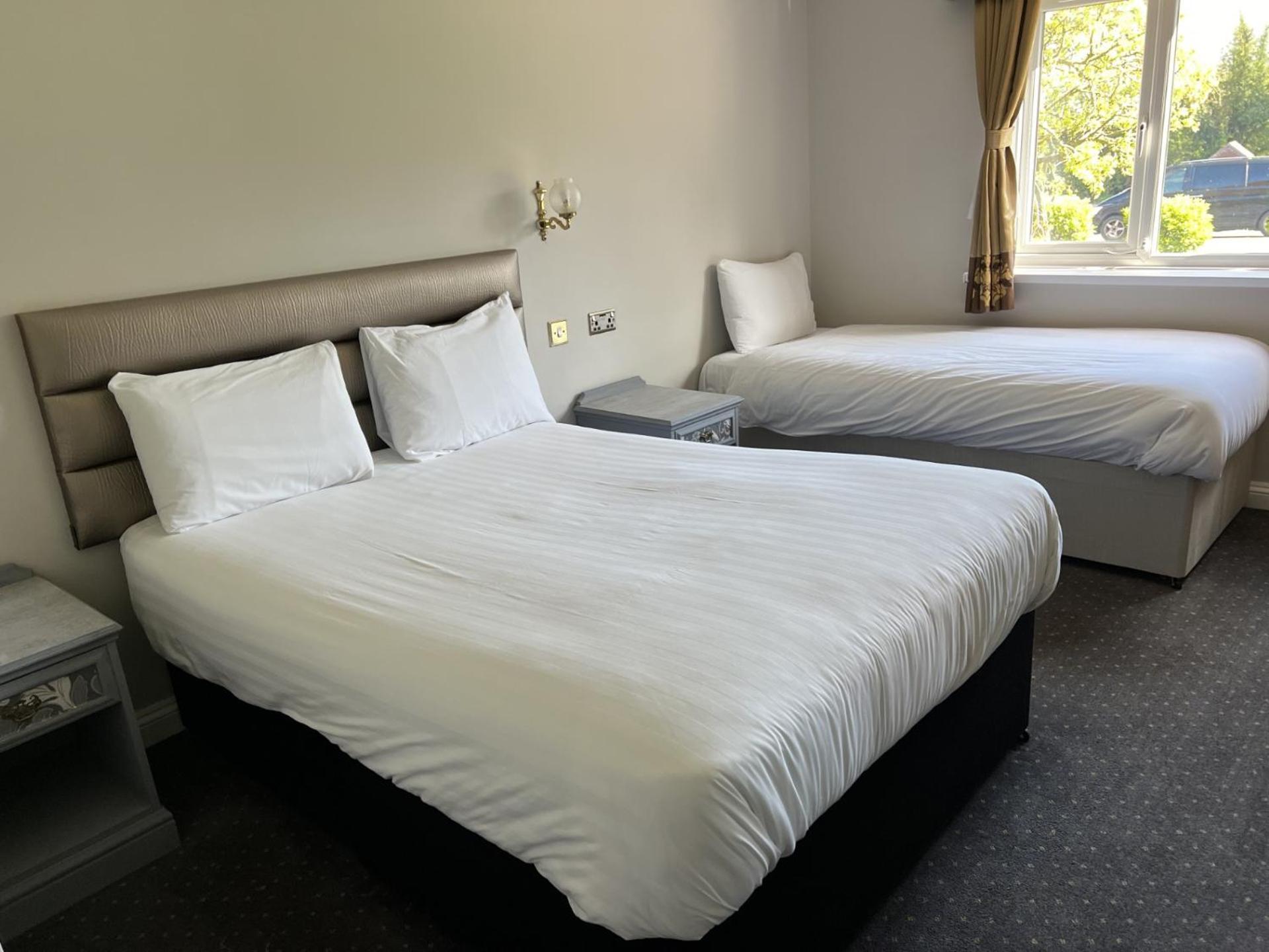 The Pear Tree Inn & Country Hotel Hindlip 외부 사진